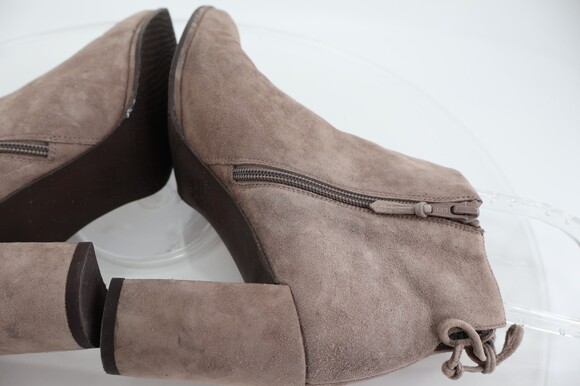 Stuart Weitzman Ankle Boots Women's Size 10 Beige Suede Stretchy Booties - Picture 8 of 12